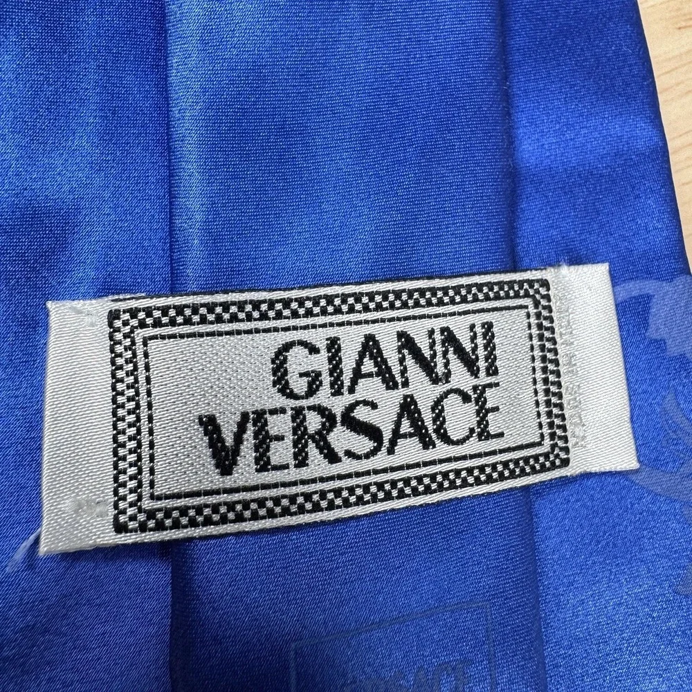 Vtg Gianni Versace Tie Blue Floral Satin Sophisticated Luxury Elegance Old Money